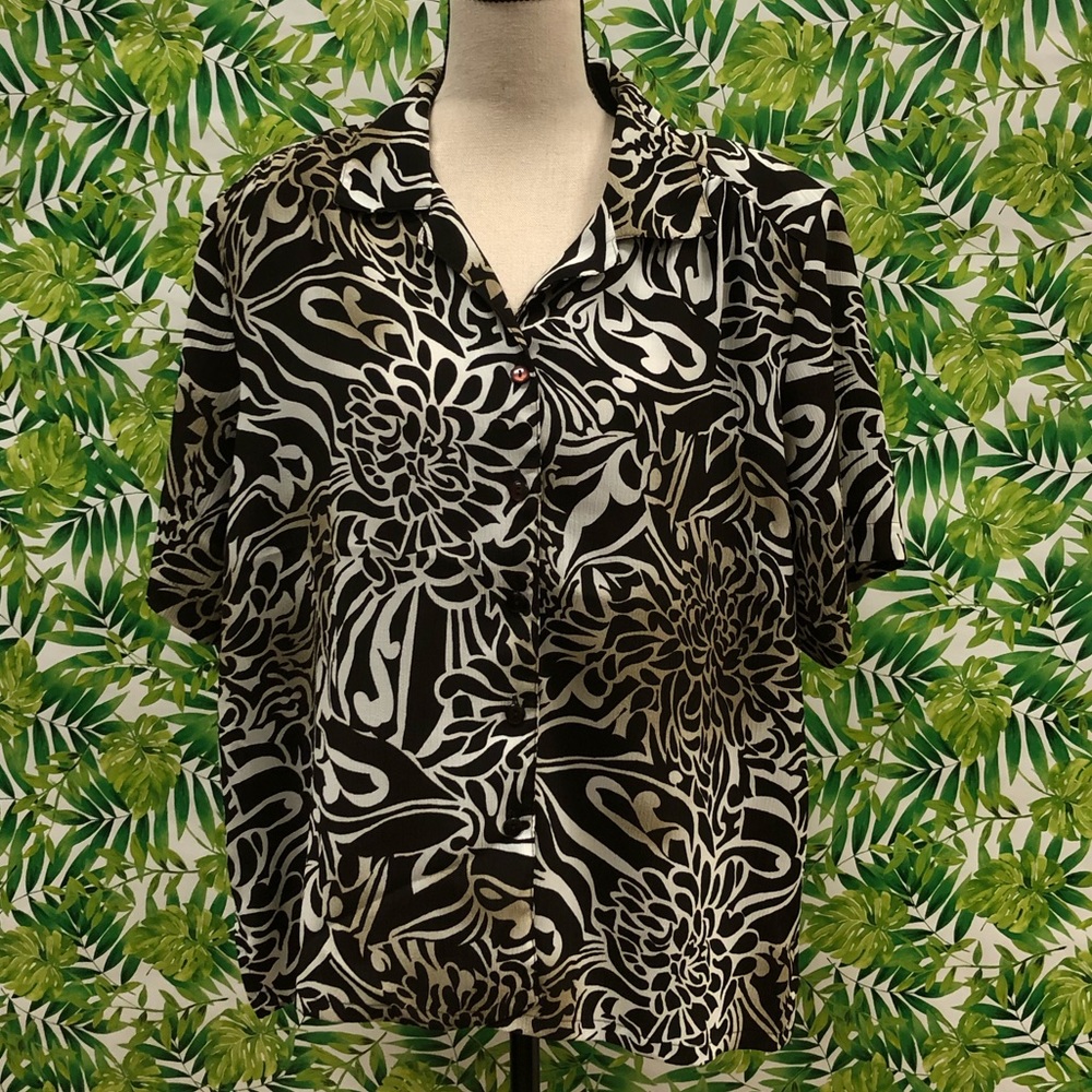 Women’s Button Up